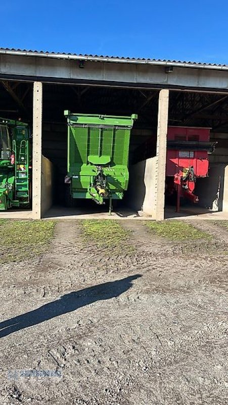 Heckcontainer van het type Krone TX 560 GL, Gebrauchtmaschine in Sassenholz (Foto 2)
