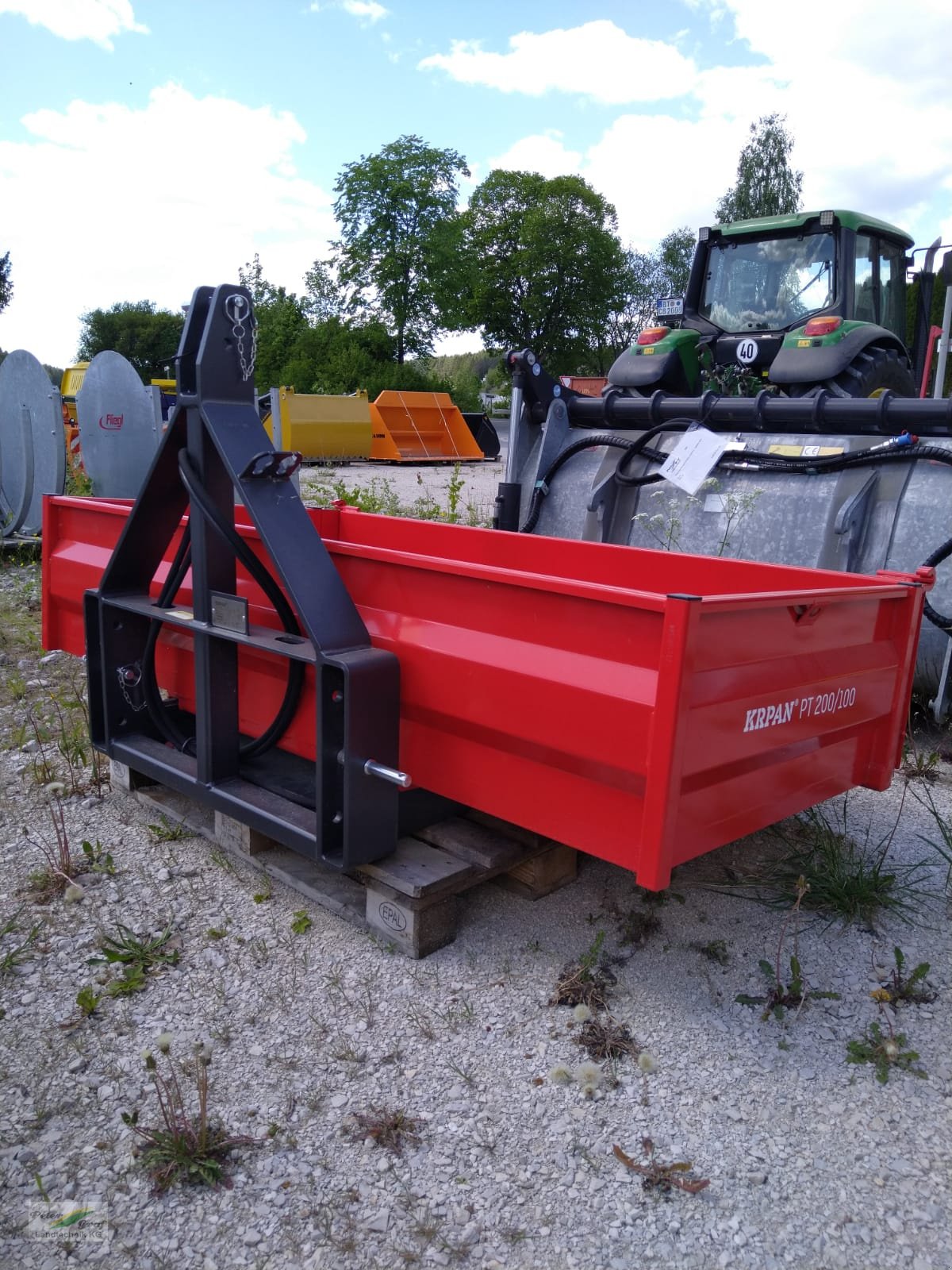 Heckcontainer des Typs Krpan Hydraulische Heckkippschaufel PT200/100, Neumaschine in Pegnitz-Bronn (Bild 1)