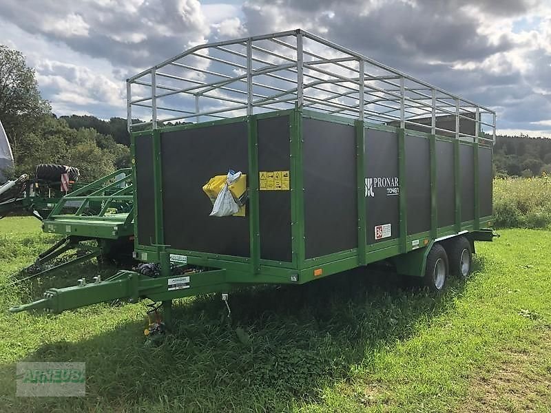 Heckcontainer des Typs PRONAR T046/1 Tandem-Viehwagen, Neumaschine in Schlettau (Bild 2)