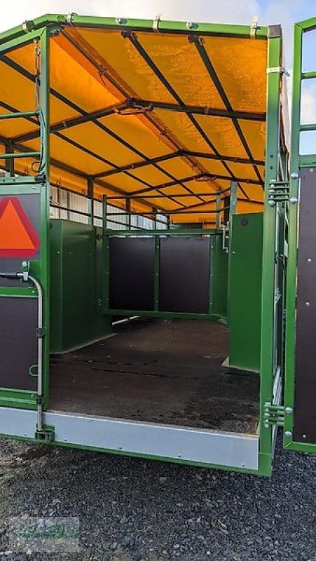 Heckcontainer des Typs Sonstige Viehwagen Western  WF6DTV hydraulisch absenkbar, Neumaschine in Schlettau (Bild 7)