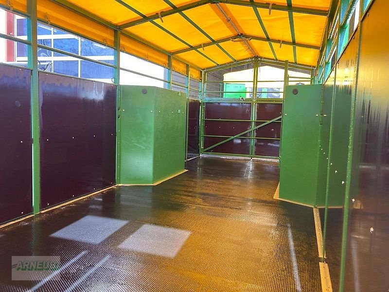 Heckcontainer des Typs Sonstige Viehwagen Western  WF6DTV hydraulisch absenkbar, Neumaschine in Schlettau (Bild 14)