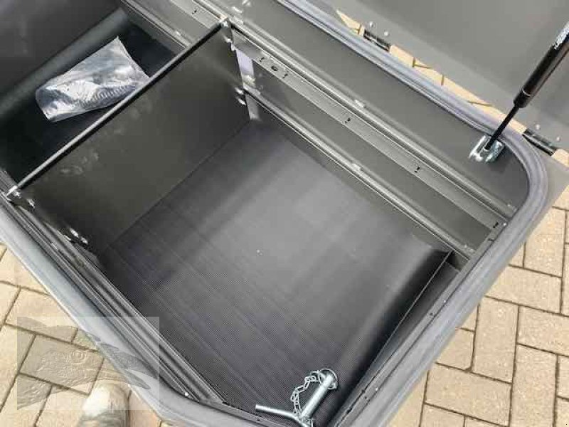 Heckcontainer des Typs VORATECK Traktor Front /Heckbox 130 AS Profi, Neumaschine in Südheide (Bild 7)