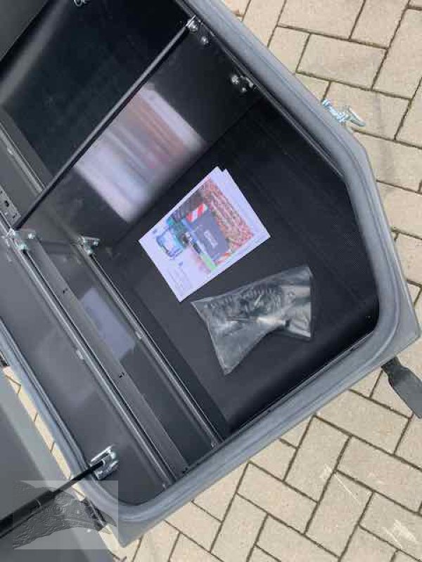 Heckcontainer des Typs VORATECK Traktor Front /Heckbox 130 AS Profi, Neumaschine in Südheide (Bild 10)