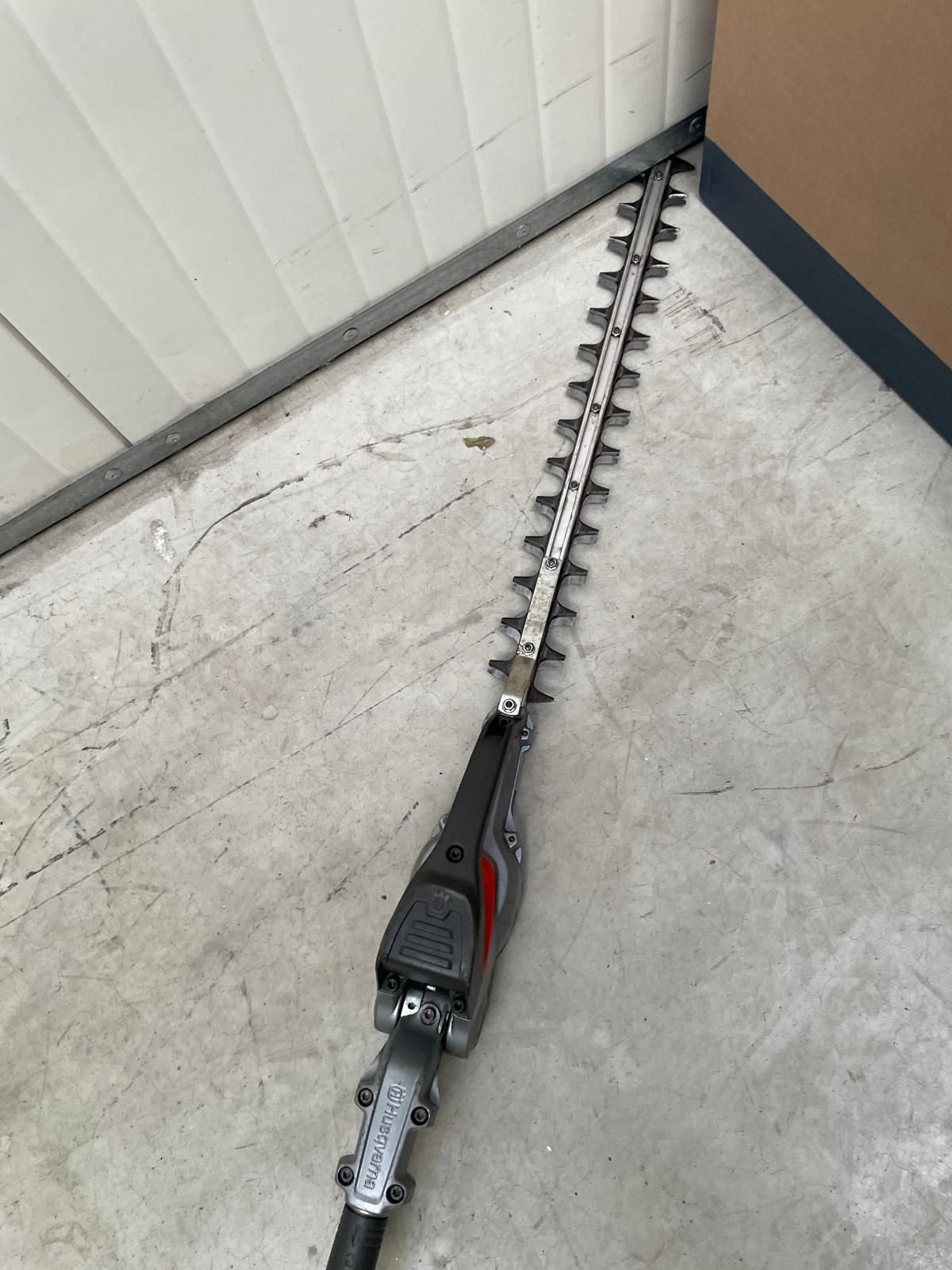 Heckenschere des Typs Husqvarna 520iHE3 accu stokheggenschaar, Gebrauchtmaschine in Roermond (Bild 2)