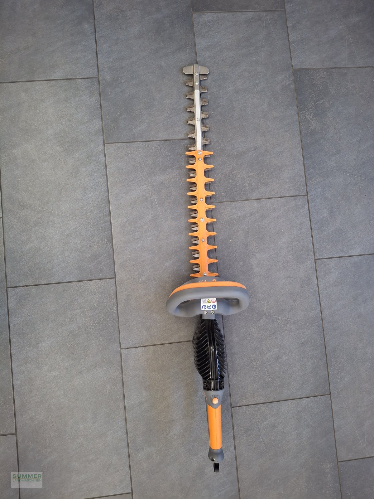 Heckenschere typu Pellenc Helion 2 inkl. 63cm Getriebe mit Klinge, Neumaschine v Pforzheim (Obrázek 1)