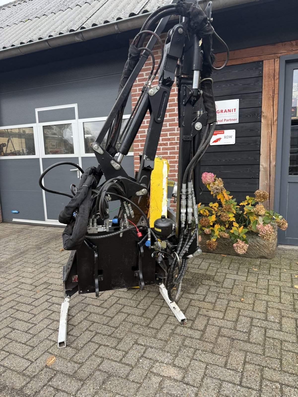 Heckenschere of the type Sonstige MC Connel 744, Gebrauchtmaschine in Klarenbeek (Picture 4)