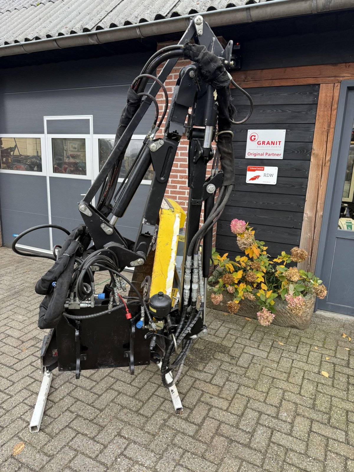 Heckenschere of the type Sonstige MC Connel 744, Gebrauchtmaschine in Klarenbeek (Picture 3)