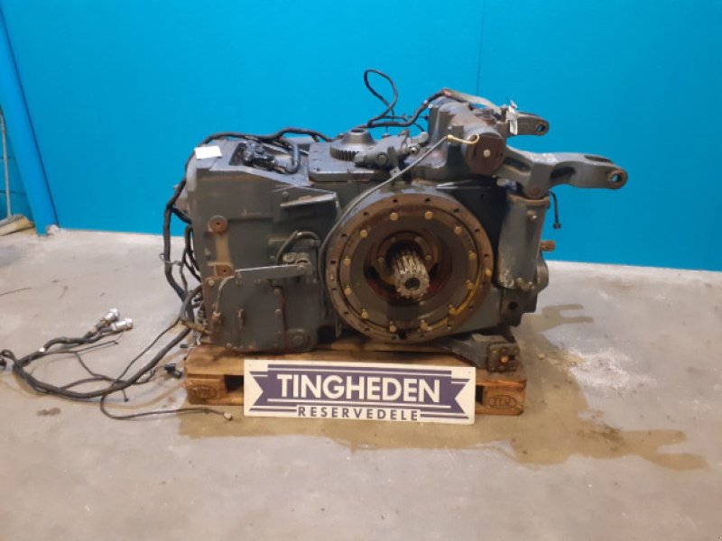 Hecklader des Typs New Holland 8770, Gebrauchtmaschine in Hemmet (Bild 1)