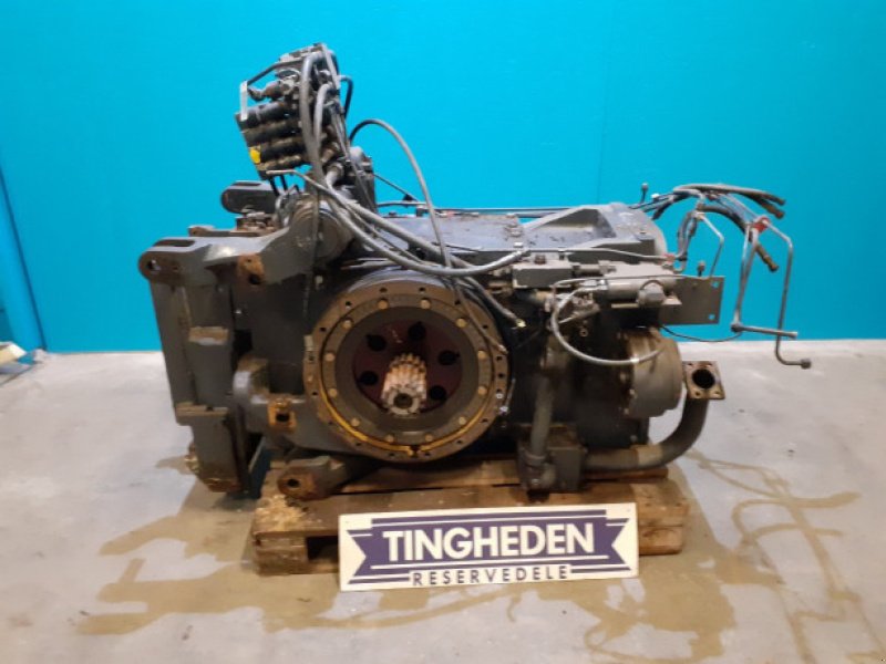 Hecklader des Typs New Holland 8770, Gebrauchtmaschine in Hemmet (Bild 1)