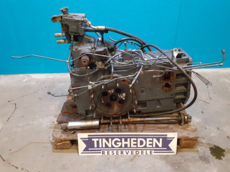 Hecklader des Typs New Holland TM 165, Gebrauchtmaschine in Hemmet (Bild 1)