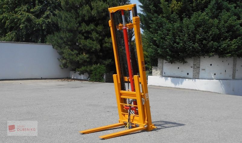 Heckstapler/Anbaustapler des Typs Aedes NZ 1500, Neumaschine in Ziersdorf (Bild 1)