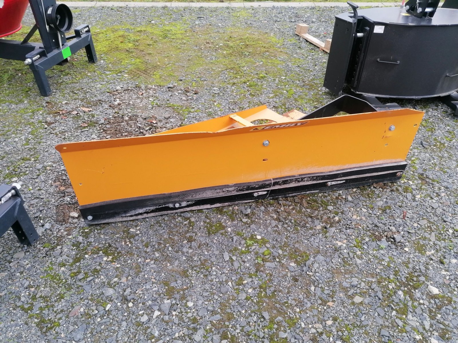 Heckstapler/Anbaustapler des Typs Emily REPOUSS NET, Gebrauchtmaschine in Le Horps (Bild 2)