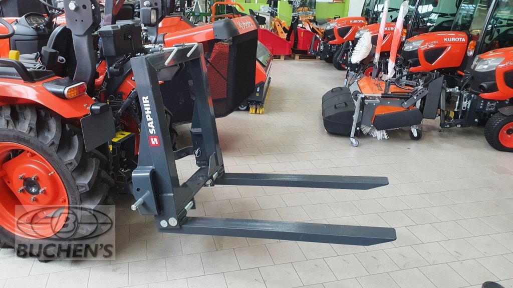 Heckstapler/Anbaustapler des Typs Saphir PGH Palettengabel Heck 1500kg, Neumaschine in Olpe (Bild 2)