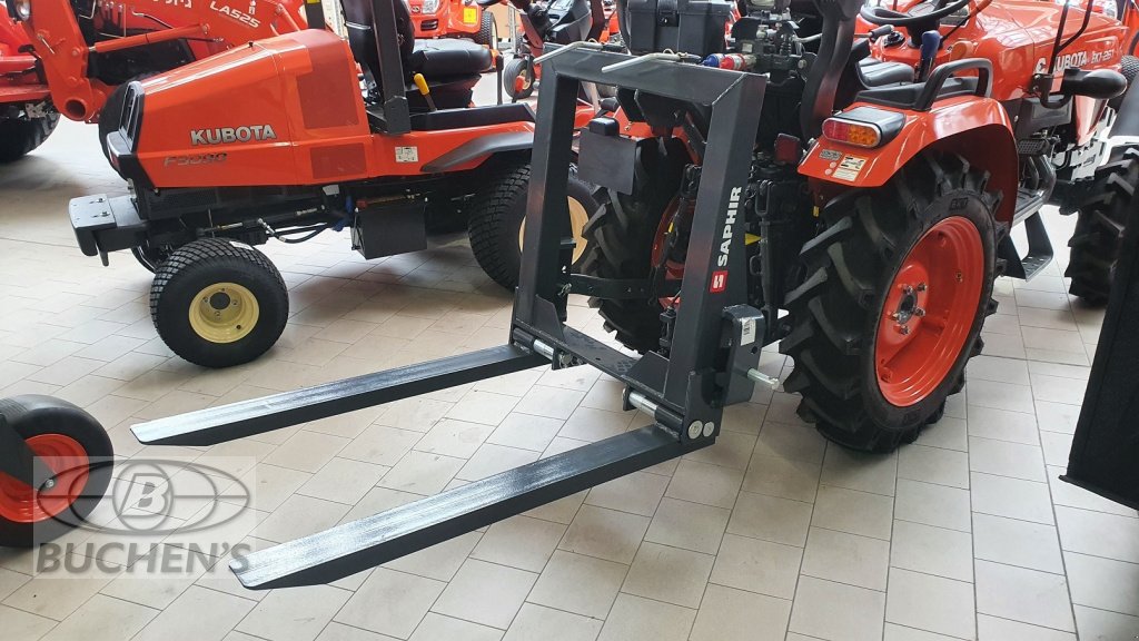 Heckstapler/Anbaustapler des Typs Saphir PGH Palettengabel Heck 1500kg, Neumaschine in Olpe (Bild 3)