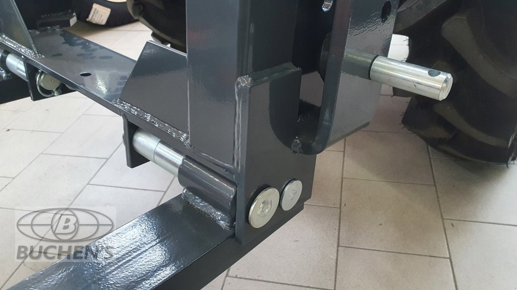 Heckstapler/Anbaustapler des Typs Saphir PGH Palettengabel Heck 1500kg, Neumaschine in Olpe (Bild 4)