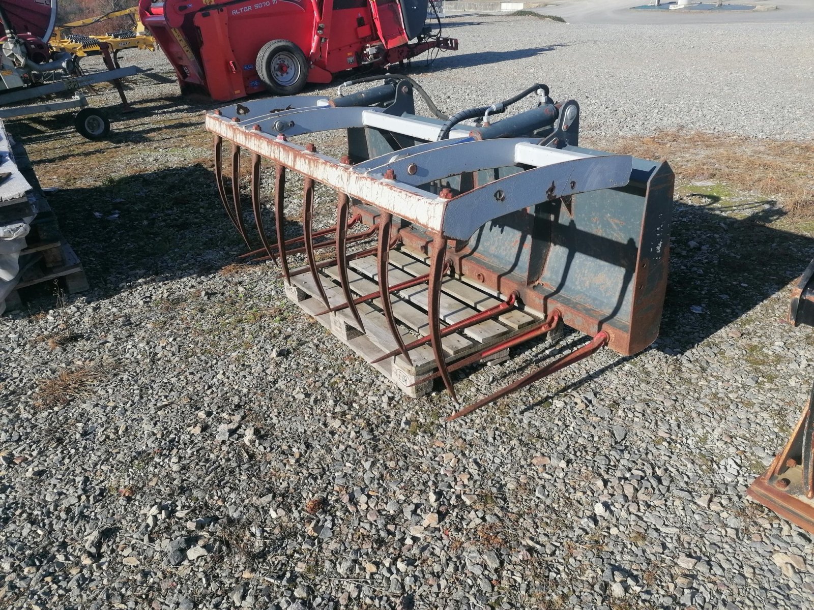 Heckstapler/Anbaustapler des Typs Sonarol FOURCHE FUMIER, Gebrauchtmaschine in Le Horps (Bild 1)