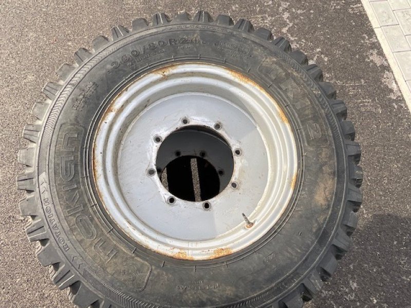 Heckstapler/Anbaustapler des Typs Sonstige ROUES CLOUTES, Gebrauchtmaschine in Levier (Bild 3)