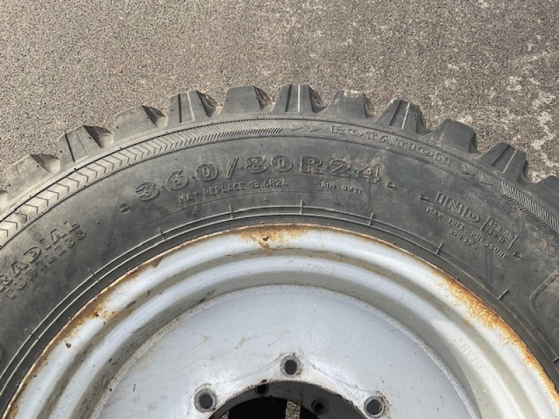 Heckstapler/Anbaustapler des Typs Sonstige ROUES CLOUTES, Gebrauchtmaschine in Levier (Bild 2)