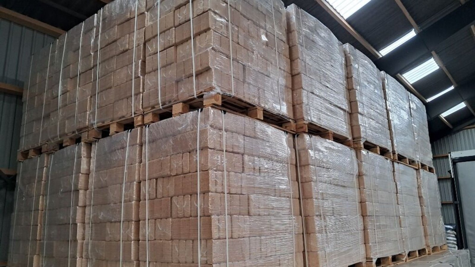 Heizgerät typu Sonstige træbriketter, Gebrauchtmaschine v Rødovre (Obrázek 1)