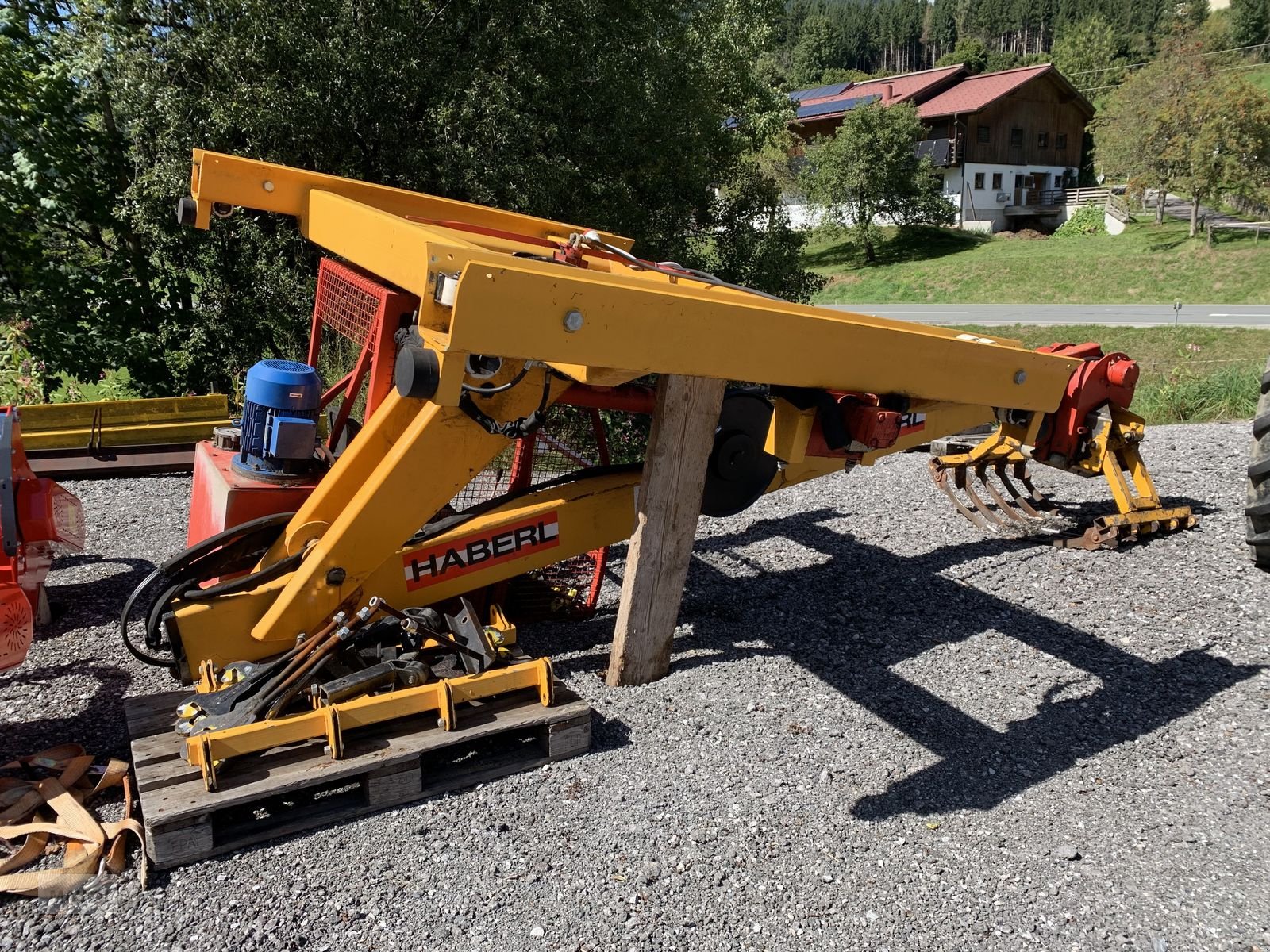 Heukran des Typs Haberl Hängedrehkran m. Schienen, Gebrauchtmaschine in Eben (Bild 1)