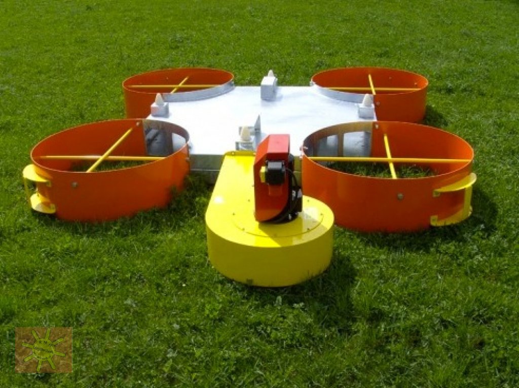 Heutrocknung des Typs RMH Rundballenbelüftung 1710, Neumaschine in Henndorf am Wallersee (Bild 2)