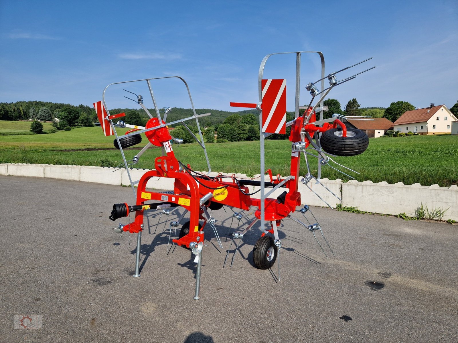 Heuwender of the type Jar-Met 5,2m Heuwender Hydr. Klappbar, Neumaschine in Tiefenbach (Picture 8)