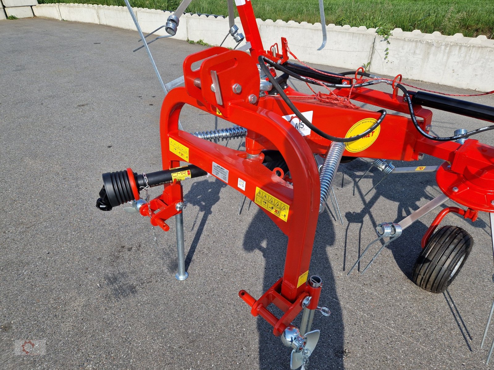 Heuwender of the type Jar-Met 5,2m Heuwender Hydr. Klappbar, Neumaschine in Tiefenbach (Picture 10)