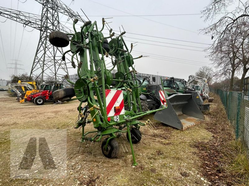 Heuwender tip Krone KW 11.22/10, Gebrauchtmaschine in Regensburg