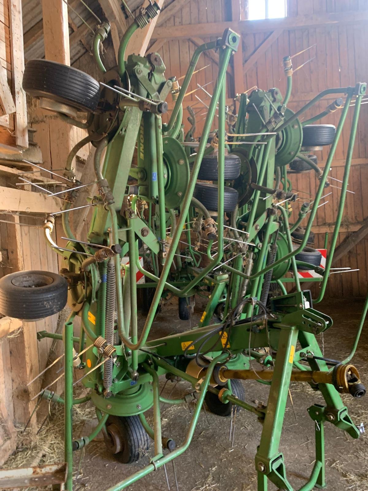 Heuwender des Typs Krone KW 8.82/8, Gebrauchtmaschine in Elixhausen (Bild 1)