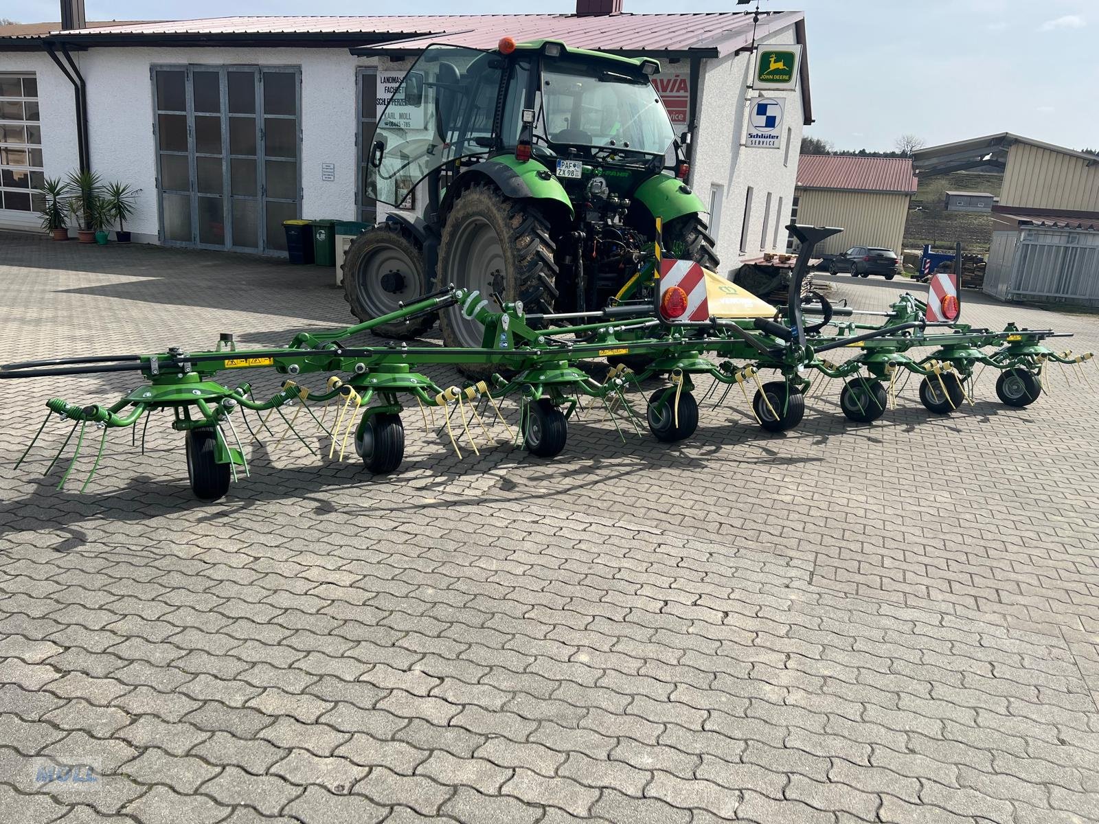 Heuwender del tipo Krone Vendro 900, Neumaschine en Scheyern-Euernbach (Imagen 1)