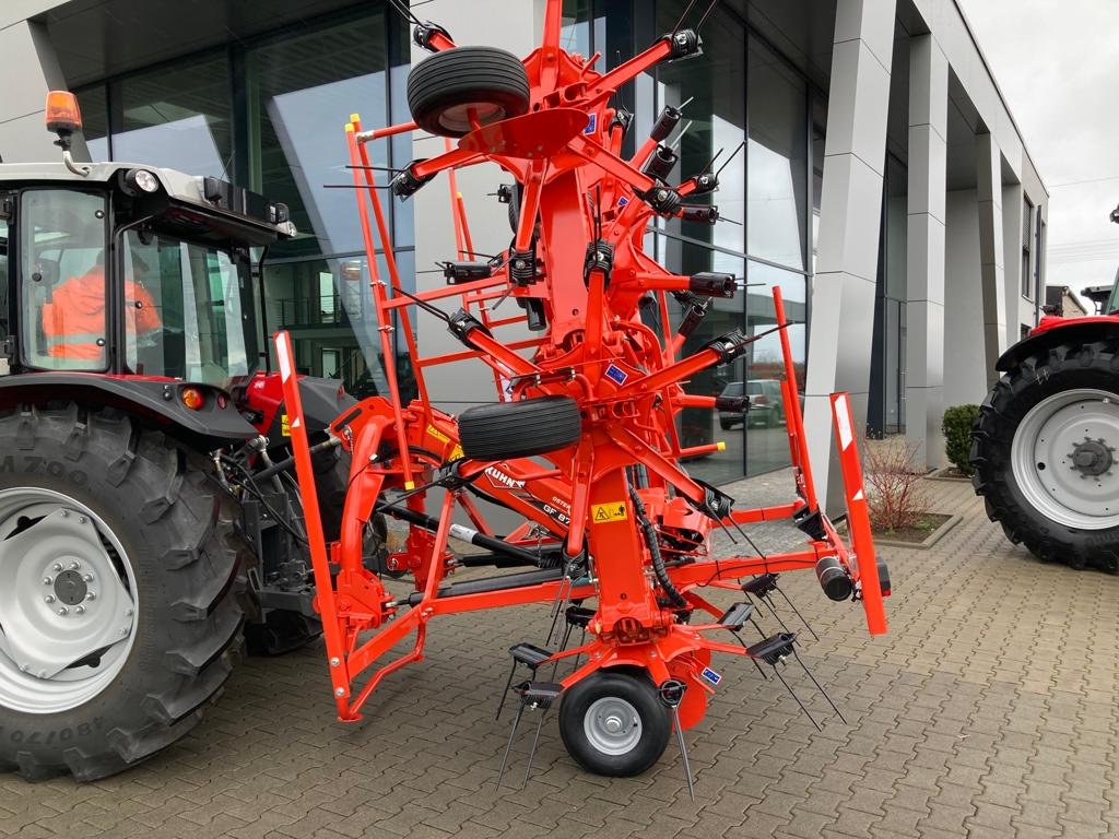 Heuwender typu Kuhn 8703, Neumaschine v Kaisersesch (Obrázek 1)