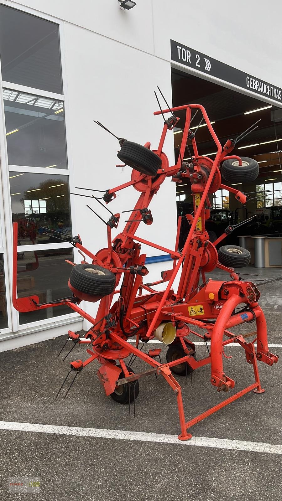 Heuwender des Typs Kuhn GF 5801 MH, Gebrauchtmaschine in Langenau (Bild 4)