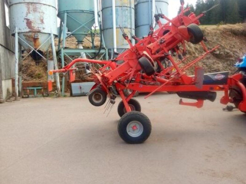 Heuwender typu Kuhn GF 8702 T GII, Gebrauchtmaschine v Donaueschingen