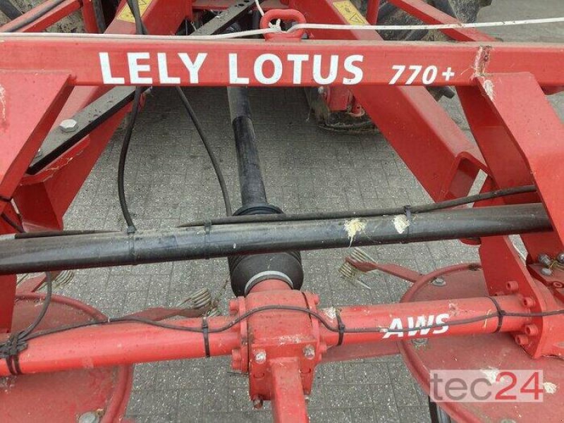 Heuwender des Typs Lely Lotus 770+, Gebrauchtmaschine in Rees (Bild 1)