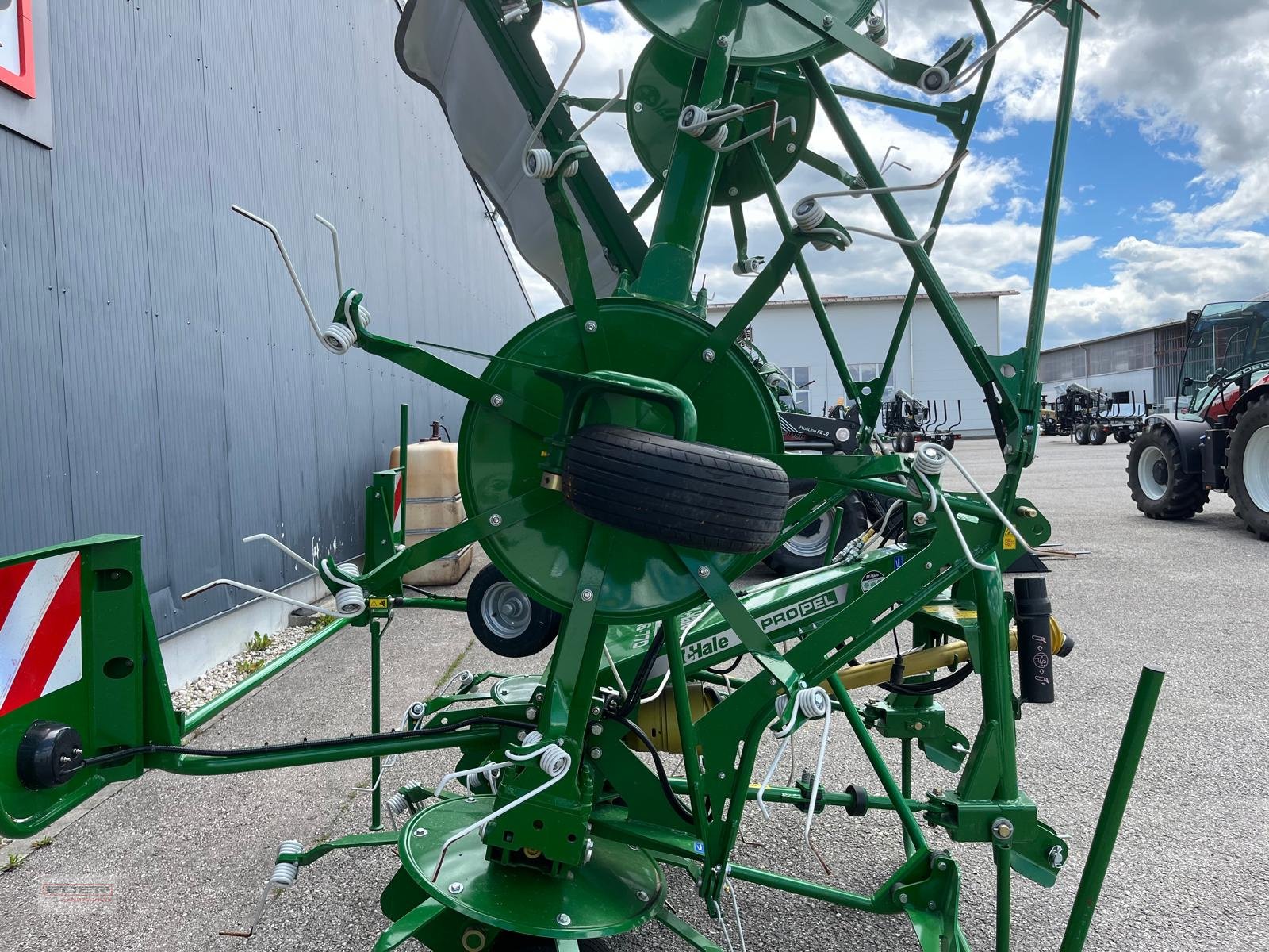 Heuwender типа McHale Propel M6-770, Gebrauchtmaschine в Tuntenhausen (Фотография 7)