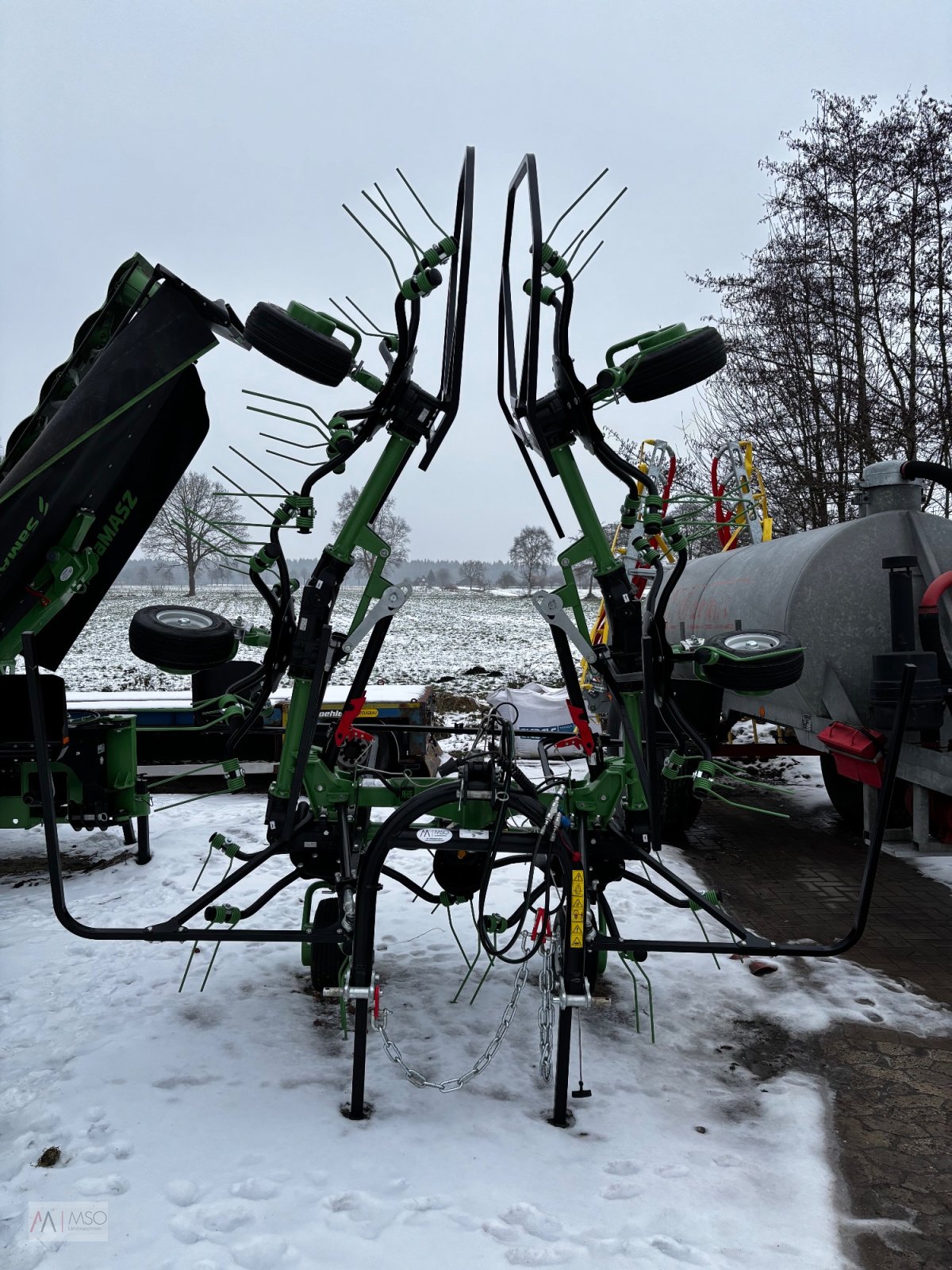 Heuwender del tipo SaMASZ P6-651 Heuwender, Neumaschine In Berumerfehn (Immagine 1)