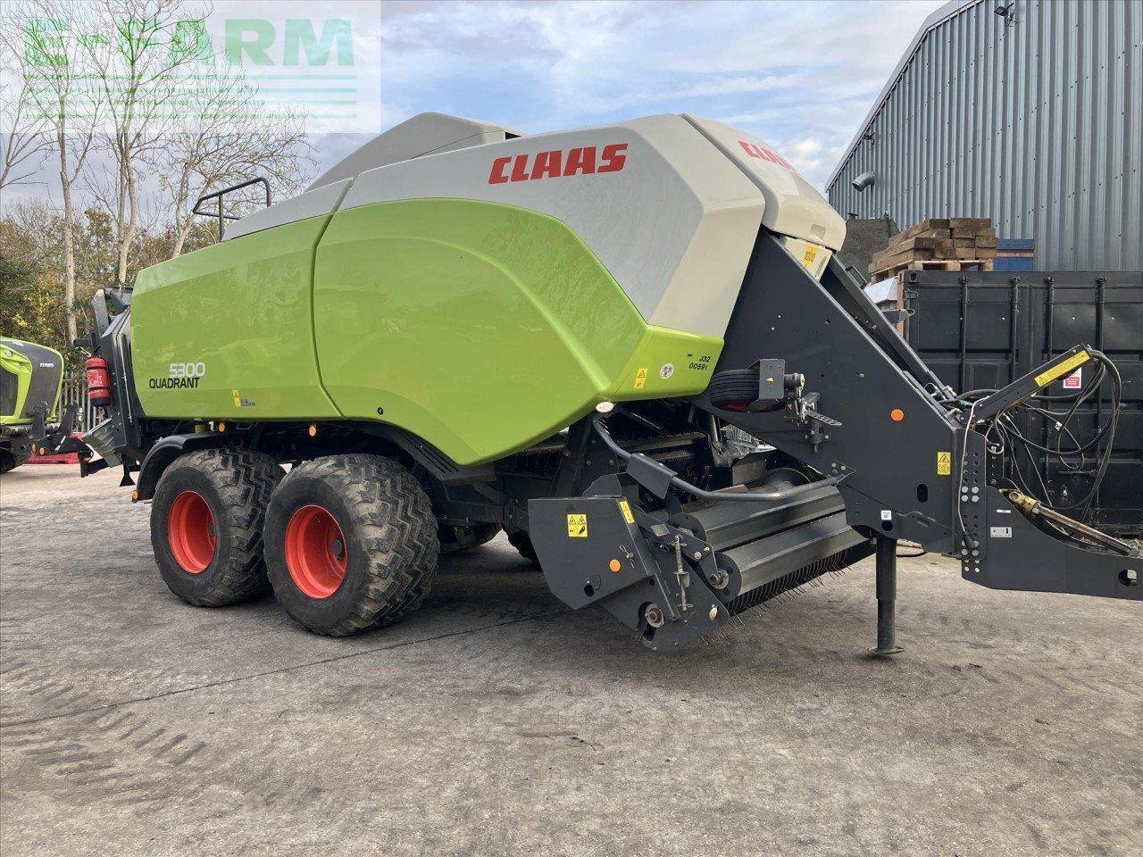 Hochdruckpresse tipa CLAAS QUADRANT 5300 RF, Gebrauchtmaschine u HARVINGTON, EVESHAM (Slika 1)