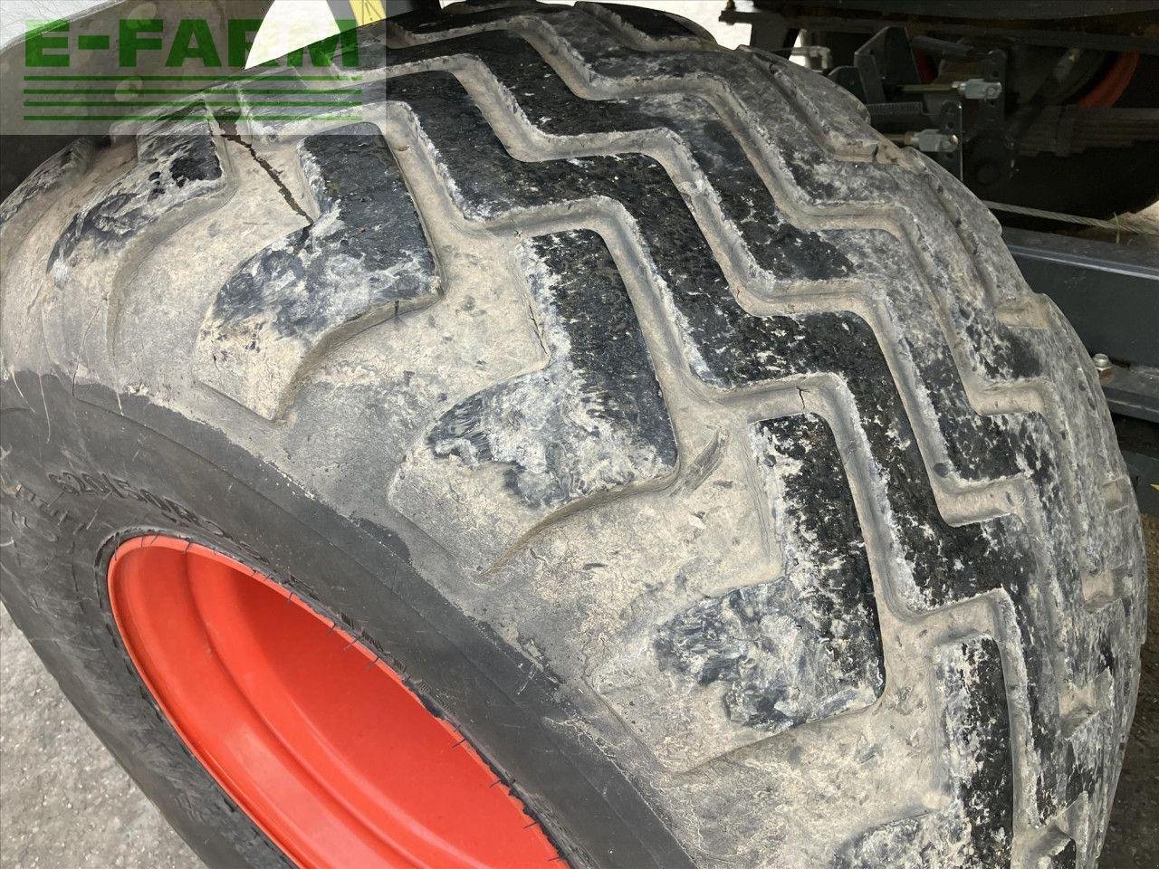 Hochdruckpresse tipa CLAAS QUADRANT 5300 RF, Gebrauchtmaschine u HARVINGTON, EVESHAM (Slika 11)