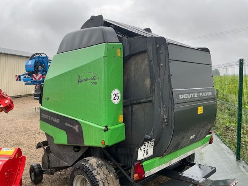 Hochdruckpresse typu Deutz-Fahr VM590AR, Gebrauchtmaschine v les hayons (Obrázek 3)