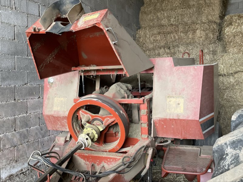 Hochdruckpresse tipa Fiatagri 4600, Gebrauchtmaschine u Millau