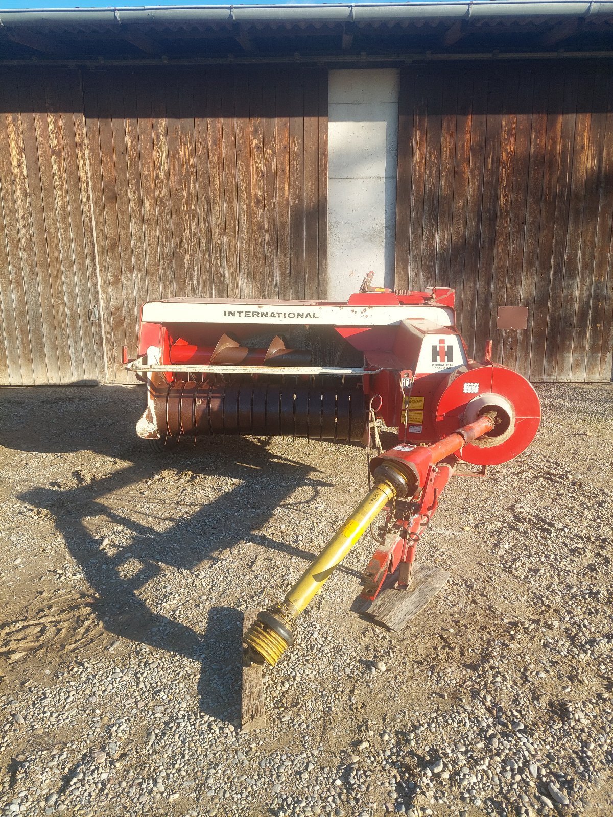 Hochdruckpresse typu IHC 440, Gebrauchtmaschine v Breisach am Rhein (Obrázek 2)