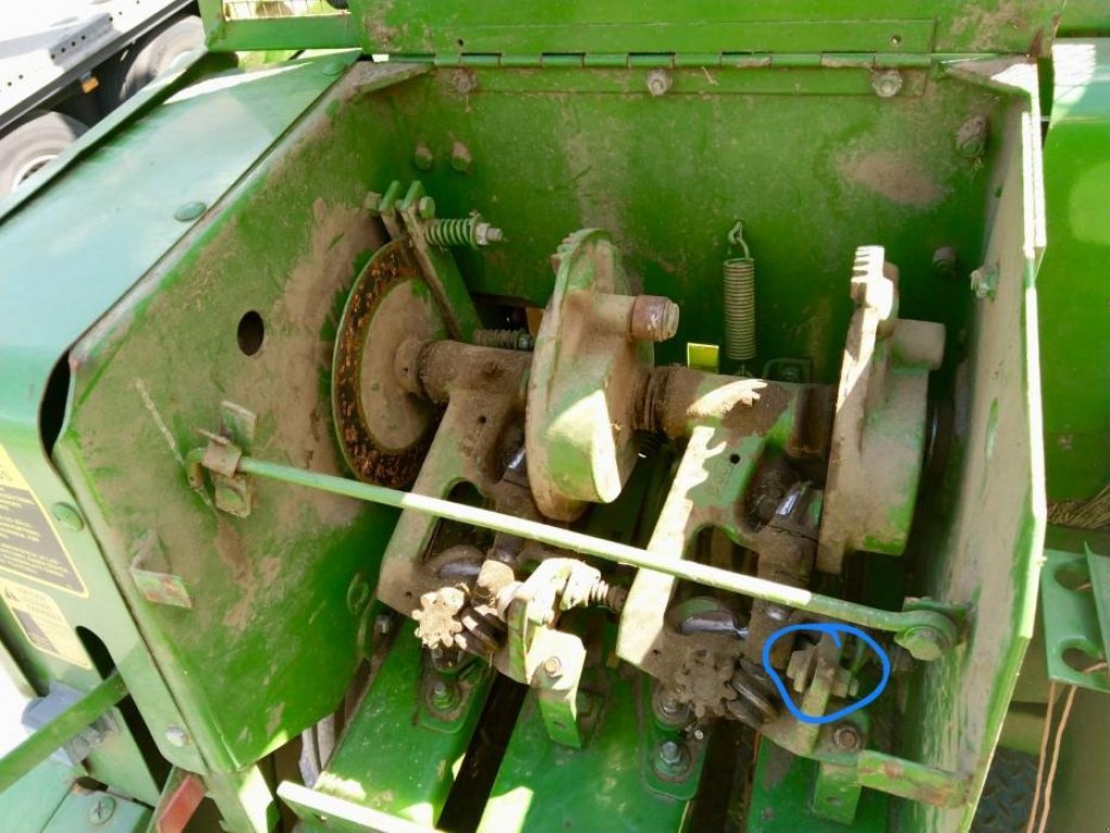 Hochdruckpresse des Typs John Deere 330, Gebrauchtmaschine in Ковель (Bild 2)