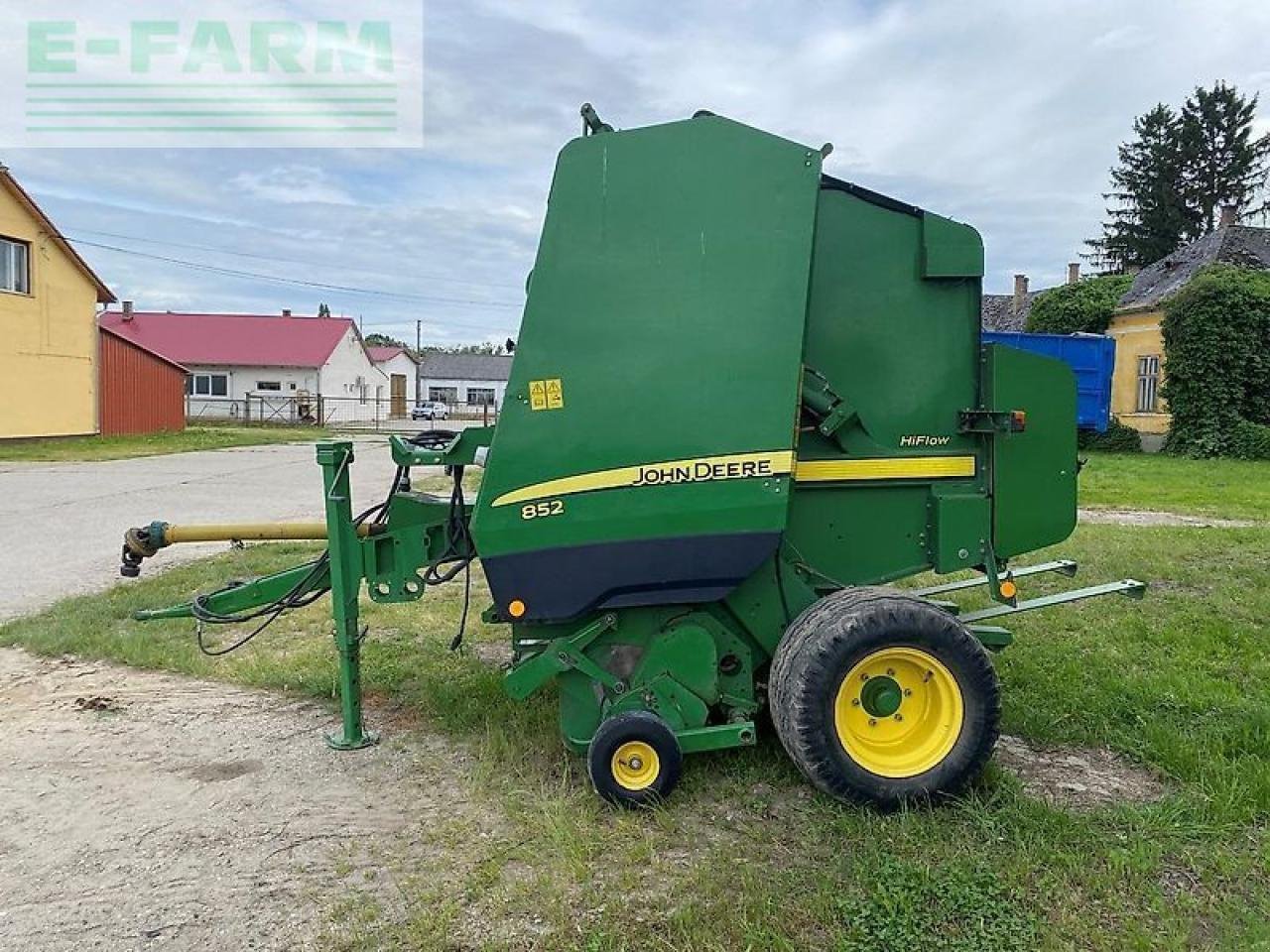 Hochdruckpresse des Typs John Deere 852, Gebrauchtmaschine in SZEGED (Bild 4)