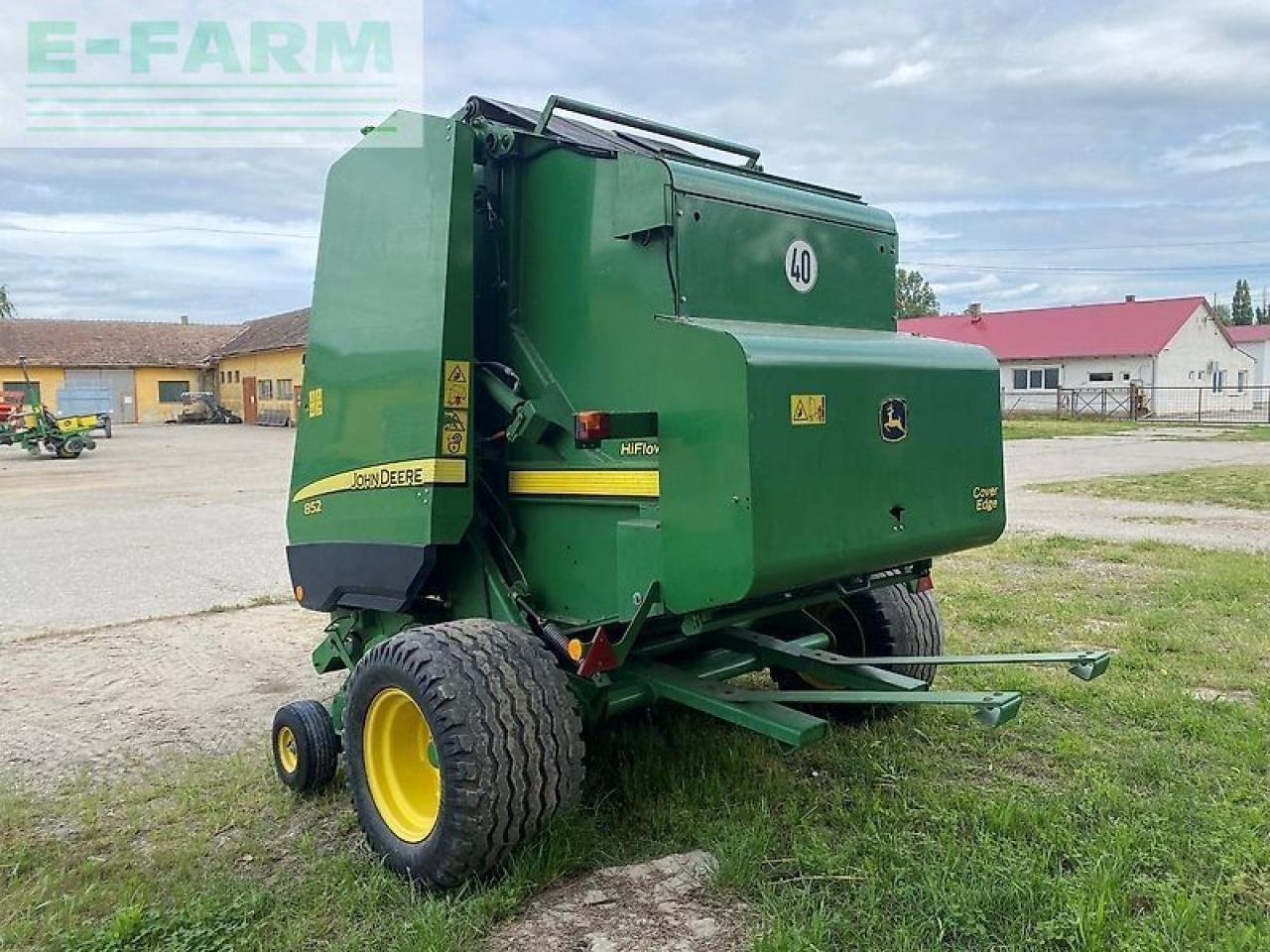 Hochdruckpresse des Typs John Deere 852, Gebrauchtmaschine in SZEGED (Bild 5)
