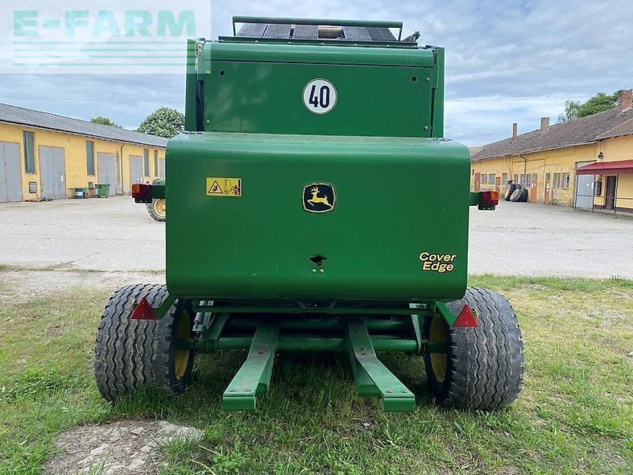 Hochdruckpresse des Typs John Deere 852, Gebrauchtmaschine in SZEGED (Bild 7)