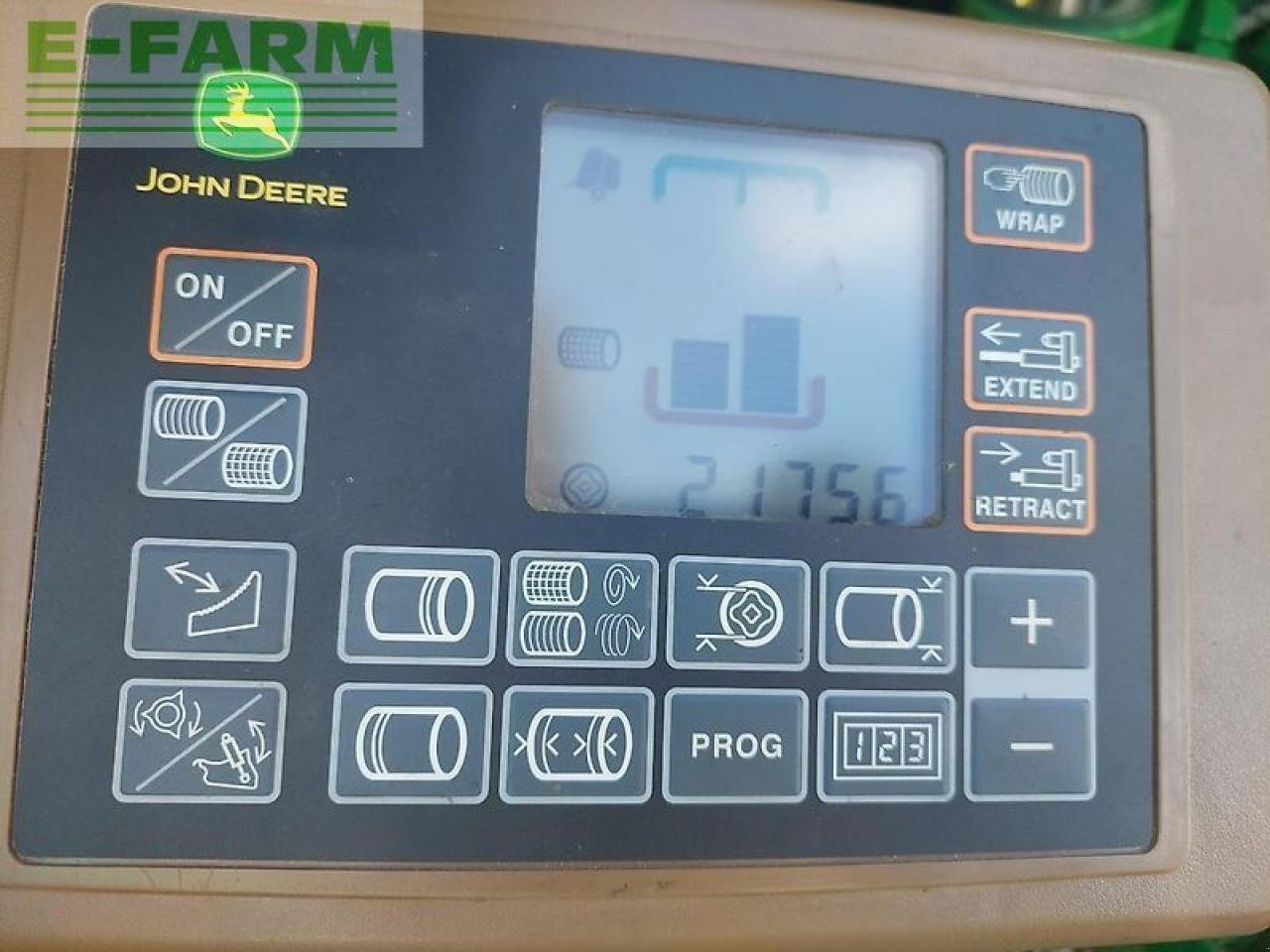 Hochdruckpresse des Typs John Deere 864 maxicut, Gebrauchtmaschine in GROBELNO (Bild 14)