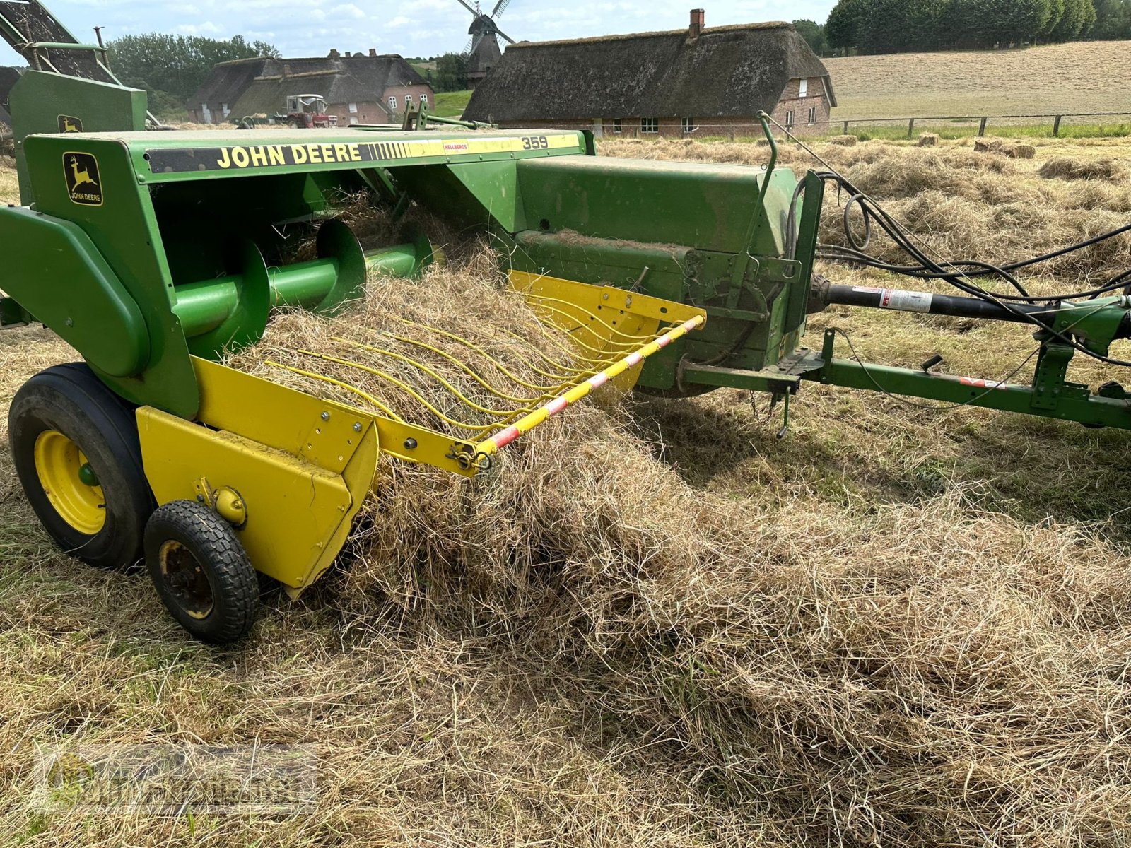 Hochdruckpresse des Typs John Deere HD  359, Gebrauchtmaschine in Ellerdorf (Bild 11)