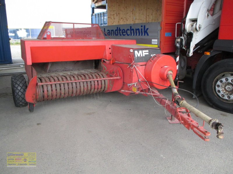 Hochdruckpresse des Typs Massey Ferguson MF 124, Gebrauchtmaschine in Eferding (Bild 1)