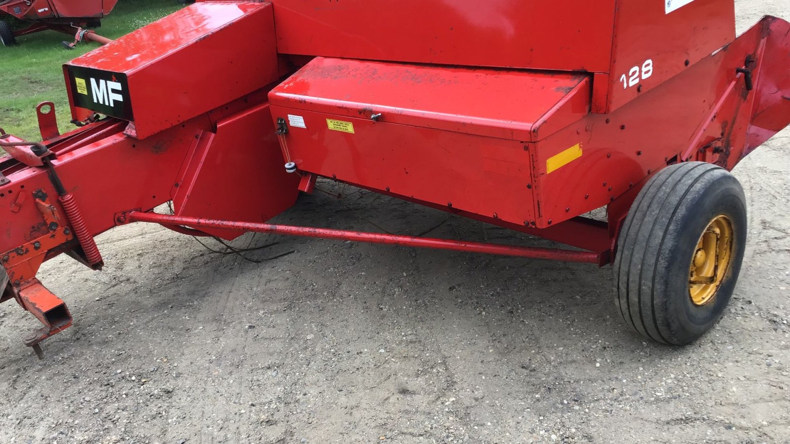 Hochdruckpresse typu Massey Ferguson MF128, Gebrauchtmaschine v Bording (Obrázek 4)