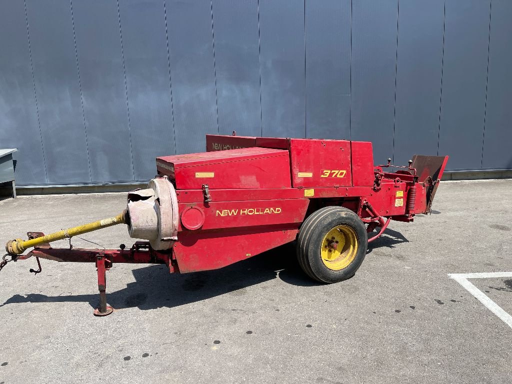 Hochdruckpresse des Typs New Holland 370, Gebrauchtmaschine in Noerdange (Bild 2)